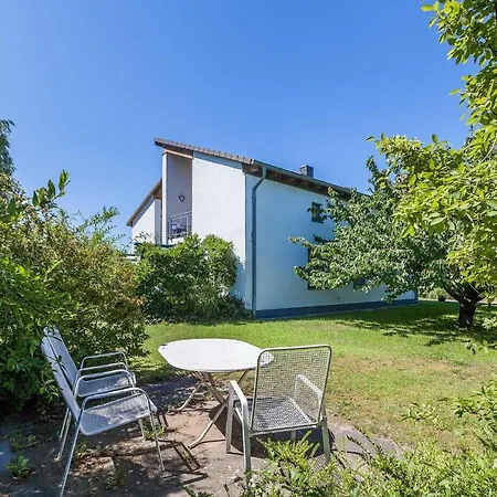 Apartmenthaus Bull 3 Kuehlungsborn