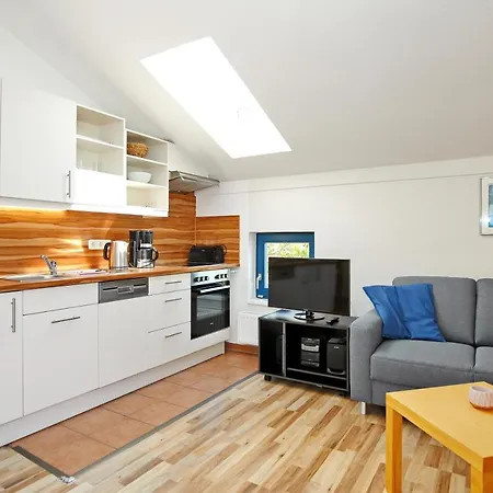 Apartmenthaus Bull 3 Kuehlungsborn